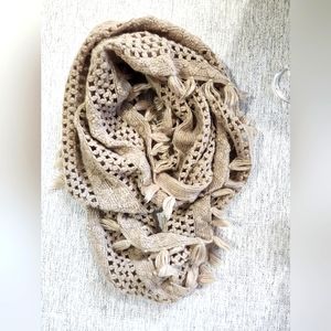Knit scarf